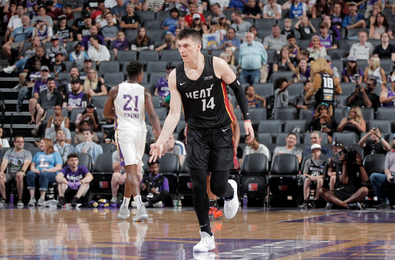 他毅然放弃 他毅然放弃