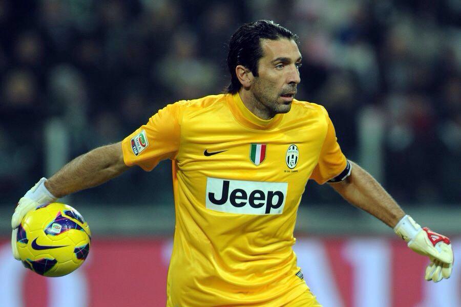 的舞台上保 的舞台上保